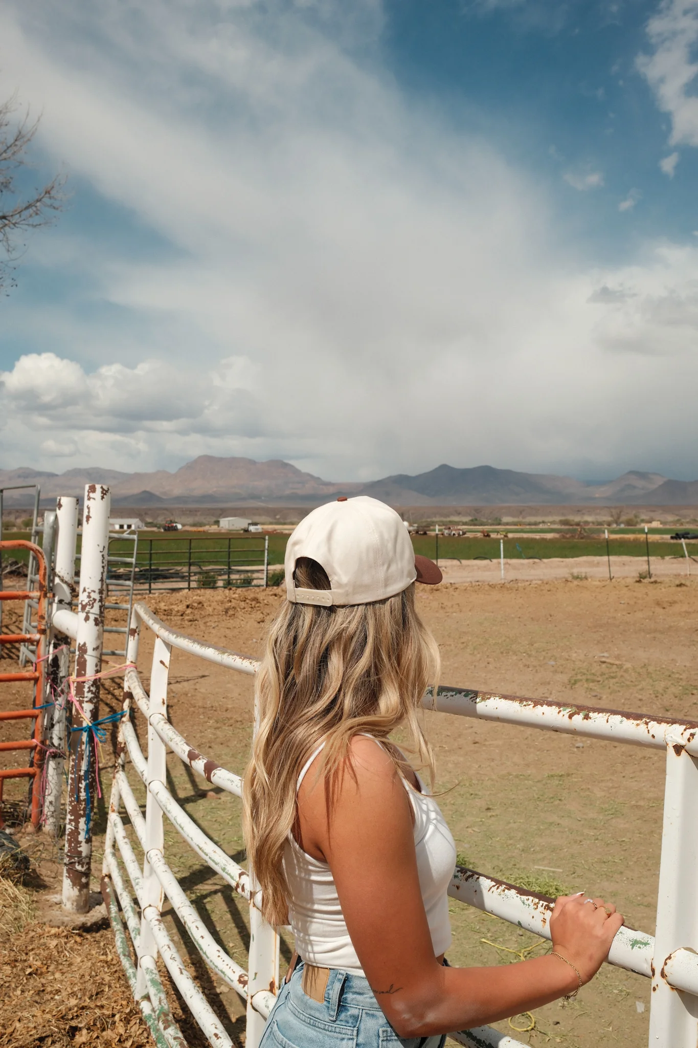 Kiss Me Cowboy Hat - Brown - Image 7